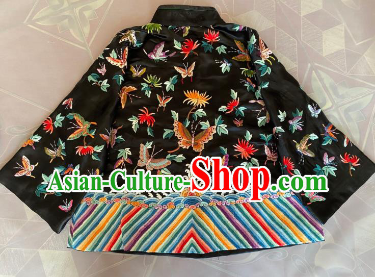 China Traditional Black Silk Coat National Embroidered Flowers Butterfly Jacket Tang Suit Outer Garment China Traditional Black Silk Coat National Embroidered Flowers Butterfly Jacket Tang Suit Outer Garment