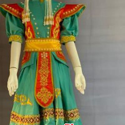 Chinese Mongol Nationality Festival Clothing Minority Folk Dance Green Dress Uniforms Mongolian Ethnic Bride Garment Costume and Tassel Hat