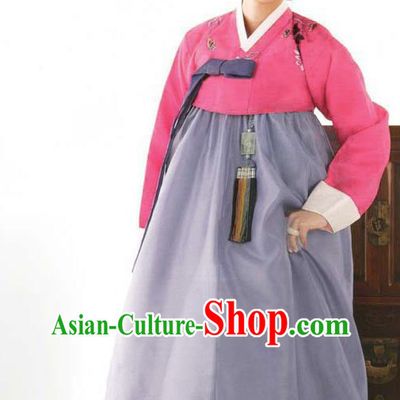 Korean Embroidered Rosy Blouse and Lilac Dress Traditional Court Hanbok Costume Classical Wedding Garments Bride Fashion Clothing