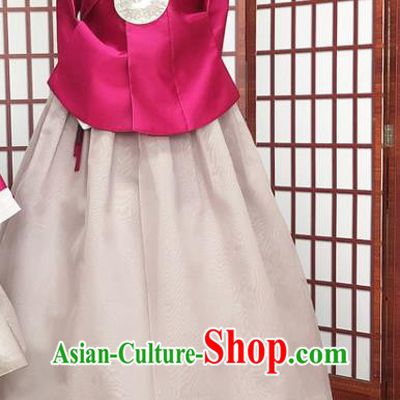 Korean Traditional Court Hanbok Costume Classical Wedding Garments Bride Fashion Clothing Embroidered Rosy Blouse and Beige Dress