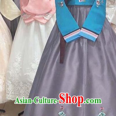 Korean Classical Embroidered Blue Blouse and Grey Dress Traditional Court Hanbok Costume Wedding Garments Bride Fashion Clothing