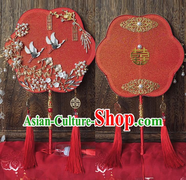China Handmade Red Silk Fan Traditional Wedding Fan Bride Palace Fan Classical Dance Fan China Handmade Red Silk Fan Traditional Wedding Fan Bride Palace Fan Classical Dance Fan