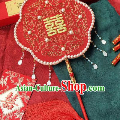 China Bride Pearls Palace Fan Classical Dance Fan Handmade Silk Plum Blossom Fan Traditional Wedding Red Fan