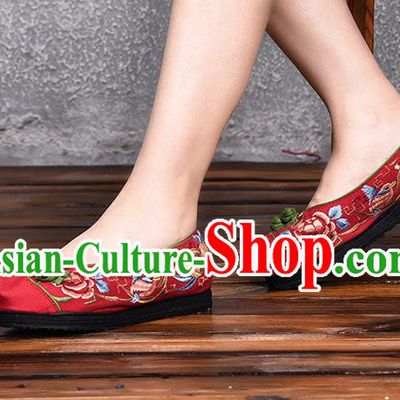 China National Woman Cloth Shoes Traditional Embroidered Shoes Handmade Red Canvas Shoes Folk Dance Shoes