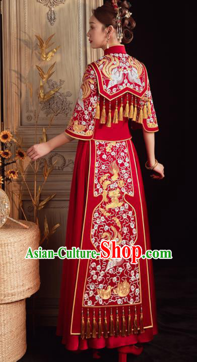 China Embroidered Bride Red Dress Toast Clothing Traditional Wedding Garment Costumes Classical Xiuhe Suits China Embroidered Bride Red Dress Toast Clothing Traditional Wedding Garment Costumes Classical Xiuhe Suits