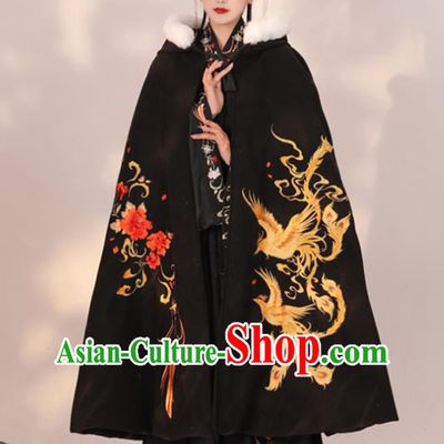 China Ancient Noble Woman Embroidered Phoenix Black Cape Traditional Hanfu Cloak Garment Ming Dynasty Imperial Concubine Historical Clothing