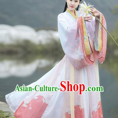 China Jin Dynasty Princess Dress Clothing Traditional Historical Hanfu Garments Ancient Young Beauty Apparels