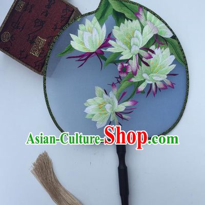 China Handmade Peach Shape Fan Traditional Palace Fan Classical Cheongsam Dance Fans Suzhou Embroidery Epiphyllum Silk Fan
