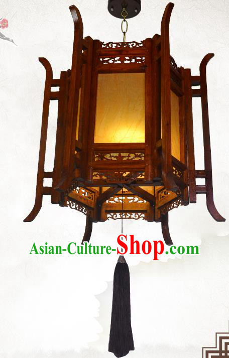 China Classical Lanterns Handmade Hexagon Palace Lantern Wood Lamp Traditional Festival Hanging Lantern China Classical Lanterns Handmade Hexagon Palace Lantern Wood Lamp Traditional Festival Hanging Lantern
