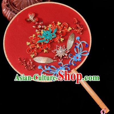 Handmade China Classical Dance Palace Fan Wedding Fan Ancient Bride Circular Fan Traditional Red Silk Fan