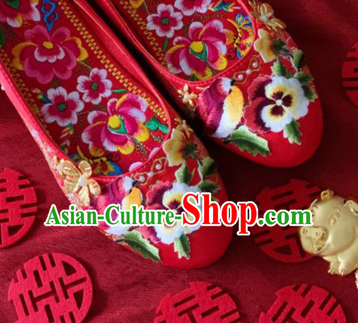 China Wedding Red Satin Shoes Embroidered Magpie Shoes Handmade Bride Shoes Xiuhe Suit Shoes China Wedding Red Satin Shoes Embroidered Magpie Shoes Handmade Bride Shoes Xiuhe Suit Shoes
