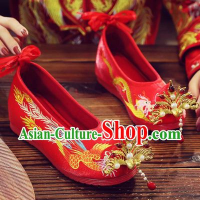 China XiuHe Red Satin Shoes Hanfu Shoes Classical Wedding Shoes Embroidered Shoes Handmade Golden Phoenix Bride Shoes