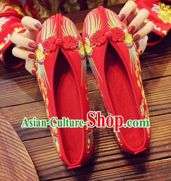 China Handmade Bride Shoes Xiuhe Red Satin Shoes Classical Wedding Shoes Embroidered Phoenix Shoes China Handmade Bride Shoes Xiuhe Red Satin Shoes Classical Wedding Shoes Embroidered Phoenix Shoes
