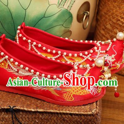 China Hanfu Shoes Classical Wedding Shoes Embroidered Pearls Shoes Handmade Golden Phoenix Bride Shoes XiuHe Red Satin Shoes