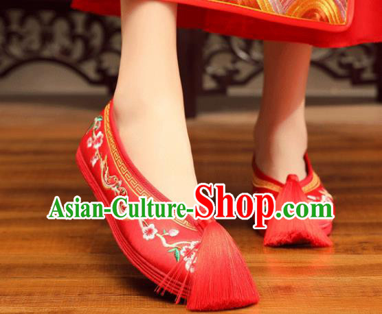 China Xiuhe Shoes Classical Wedding Shoes Handmade Bride Shoes Embroidered Shoes Red Cloth Shoes China Xiuhe Shoes Classical Wedding Shoes Handmade Bride Shoes Embroidered Shoes Red Cloth Shoes