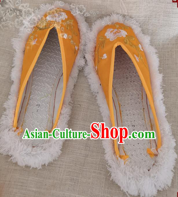 Chinese Handmade Embroidery Shoes Woman Strong Cloth Slippers National Yellow Satin Shoes Chinese Handmade Embroidery Shoes Woman Strong Cloth Slippers National Yellow Satin Shoes