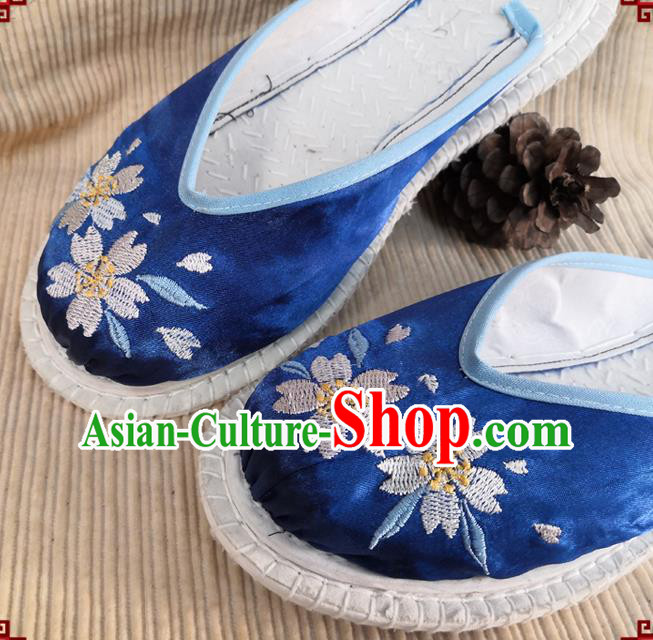 Chinese National Royalblue Satin Shoes Handmade Embroidery Shoes Woman Strong Cloth Slippers Chinese National Royalblue Satin Shoes Handmade Embroidery Shoes Woman Strong Cloth Slippers