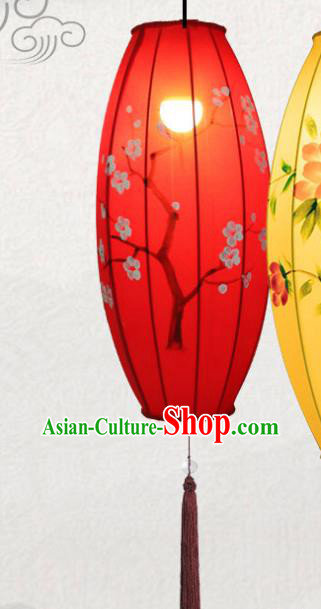 China Classical Red Cloth Lamp Traditional Festival Hanging Lanterns Hand Painting Plum Blossom Lantern China Classical Red Cloth Lamp Traditional Festival Hanging Lanterns Hand Painting Plum Blossom Lantern