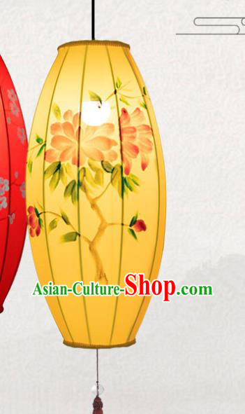 China Handmade Painting Peony Lantern Classical Yellow Cloth Lamp Traditional Festival Hanging Lanterns China Handmade Painting Peony Lantern Classical Yellow Cloth Lamp Traditional Festival Hanging Lanterns