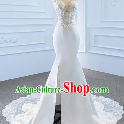 Custom Vintage Embroidery Wedding Dress Luxury Trailing Formal Garment Compere White Full Dress Catwalks Princess Costume Marriage Bride Clothing