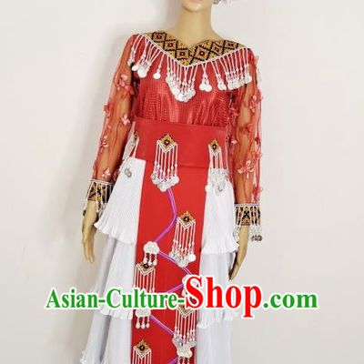 China Yunnan Minority Woman Garments Miao Nationality Festival Costumes Ethnic Photography Clothing Traditional Hmong Wedding Dress Outfits