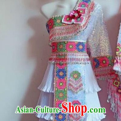 China Ethnic Wedding Clothing Traditional Hmong White Dress Outfits Yunnan Minority Folk Dance Garments Miao Nationality Performance Costumes