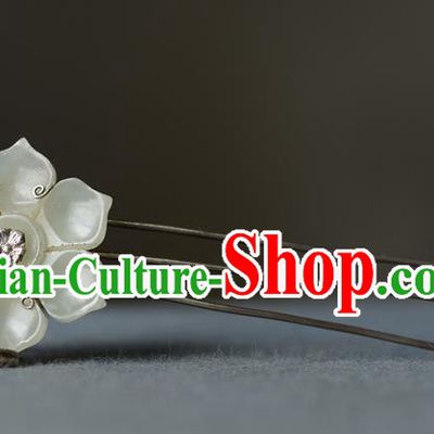 Chinese Traditional Vintage Hair Accessories Handmade Qing Dynasty Silver Hair Comb Ancient Empress Hetian Jade Plum Blossom Hairpin