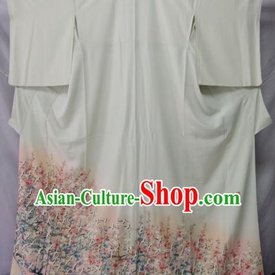 Japan Young Lady Garment Costume Kyoto Beige Yukata Dress Traditional Cranes Plum Pattern Uchikake Kimono Clothing