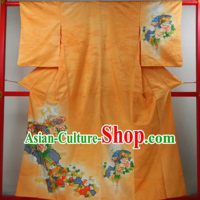 Japanese Young Woman Orange Silk Yukata Dress Classical Peony Fan Pattern Tsukesage Kimono Clothing Traditional Ceremony Garment Costume