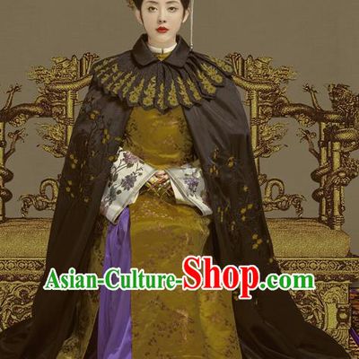 Chinese Traditional Palace Woman Clothing Qing Dynasty Empress Dress Ancient Queen Garment Costumes and Headgear Complete Set