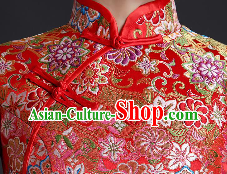 Chinese Bride Red Brocade Cheongsam Traditional Wedding Dress Compere Full Dress Classical Qipao Clothing Chinese Bride Red Brocade Cheongsam Traditional Wedding Dress Compere Full Dress Classical Qipao Clothing