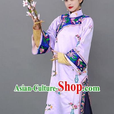 Chinese Qing Dynasty Manchu Woman Costume Ancient Imperial Consort Clothing Court Empress White Dress