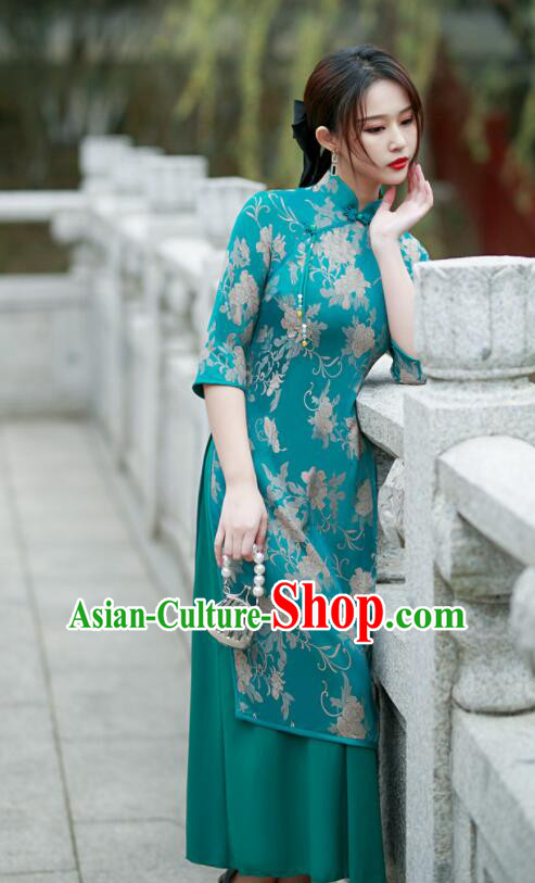 Chinese Traditional Green Cheongsam Middle Sleeve Dress Aodai Qipao Chinese Traditional Green Cheongsam Middle Sleeve Dress Aodai Qipao