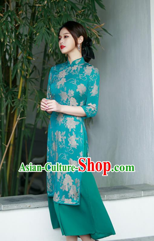 Chinese Traditional Green Cheongsam Middle Sleeve Dress Aodai Qipao Chinese Traditional Green Cheongsam Middle Sleeve Dress Aodai Qipao