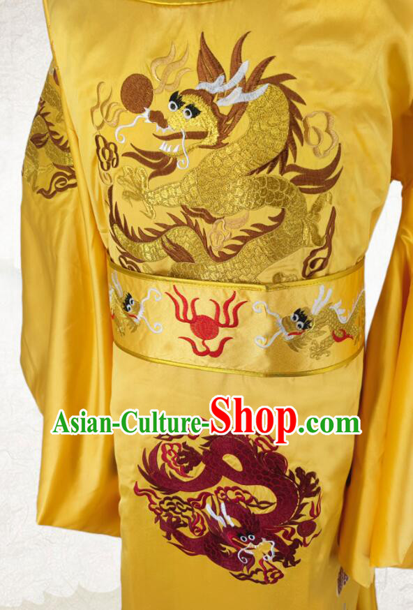 Chinese Ancient Embroidered Dragon Robe Ming Dynasty Emperor Garment Costumes Chinese Ancient Embroidered Dragon Robe Ming Dynasty Emperor Garment Costumes