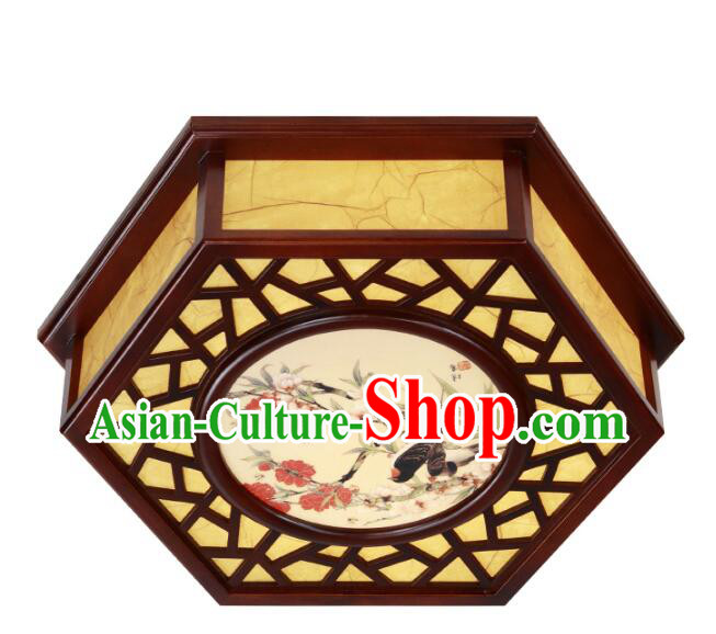 Chinese Handmade Wood Lantern Traditional Ceiling Parchment Lamp Painting of Birds and Flowers Lantern Chinese Handmade Wood Lantern Traditional Ceiling Parchment Lamp Painting of Birds and Flowers Lantern