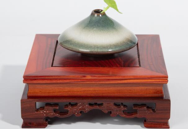 Chinese Handmade Traditional Craft Top Red Rosewood Vase Pedestal Hand Carved Square Wooden Stand Chinese Handmade Traditional Craft Top Red Rosewood Vase Pedestal Hand Carved Square Wooden Stand
