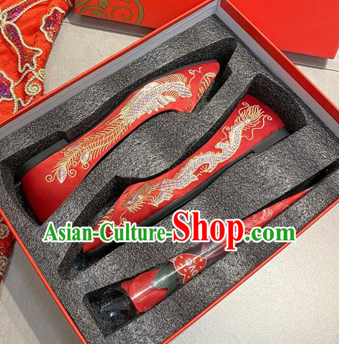 Chinese Handmade Wedding Shoes Embroidered Dragon and Phoenix Shoes Red Satin Shoes Chinese Handmade Wedding Shoes Embroidered Dragon and Phoenix Shoes Red Satin Shoes