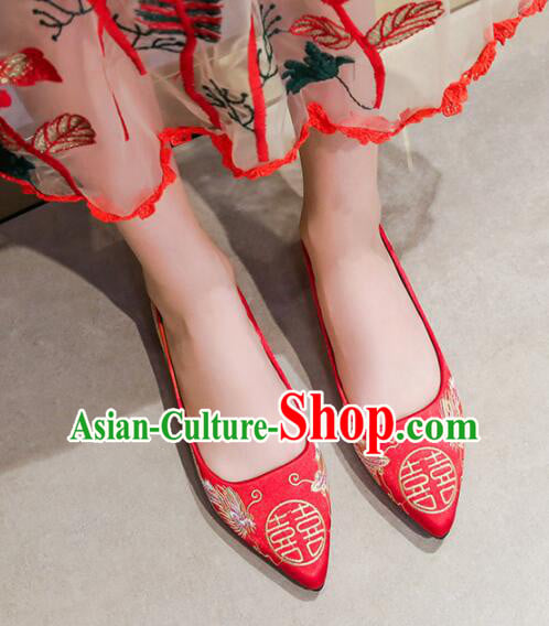 Chinese Handmade Wedding Shoes Embroidered Dragon and Phoenix Shoes Red Satin Shoes Chinese Handmade Wedding Shoes Embroidered Dragon and Phoenix Shoes Red Satin Shoes