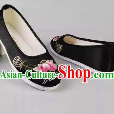 Handmade Old Peking Shoes Black Satin Shoes Chinese Embroidered Shoes