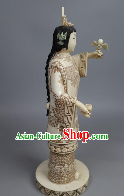 Chinese Qing Dynasty Palace Lady Statue Handmade Ox Bone Handicraft Sculpture Chinese Qing Dynasty Palace Lady Statue Handmade Ox Bone Handicraft Sculpture