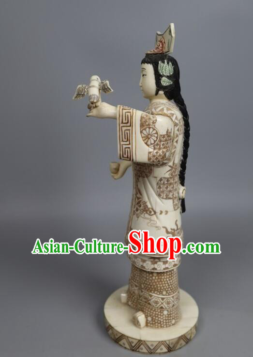 Chinese Qing Dynasty Palace Lady Statue Handmade Ox Bone Handicraft Sculpture Chinese Qing Dynasty Palace Lady Statue Handmade Ox Bone Handicraft Sculpture