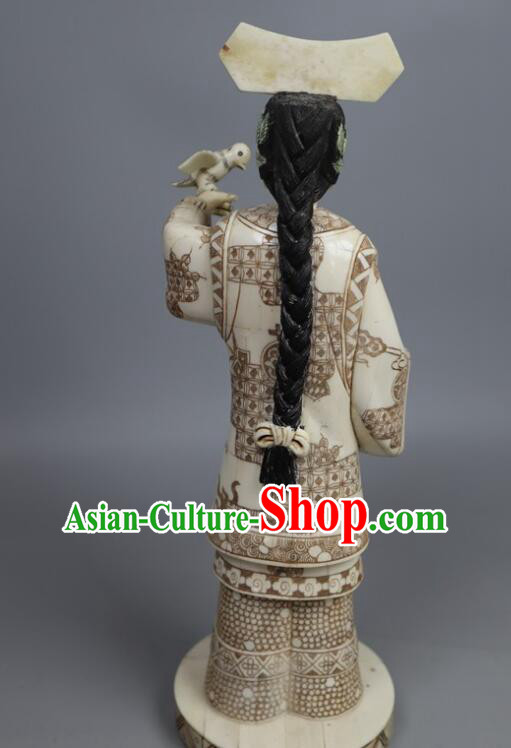 Chinese Qing Dynasty Palace Lady Statue Handmade Ox Bone Handicraft Sculpture Chinese Qing Dynasty Palace Lady Statue Handmade Ox Bone Handicraft Sculpture