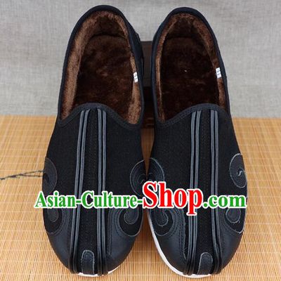 China Black Cloud Pattern Kung Fu Shoes Winter Insulated Shoes Old Beijing Cloth Shoes Handmade Male Shoes