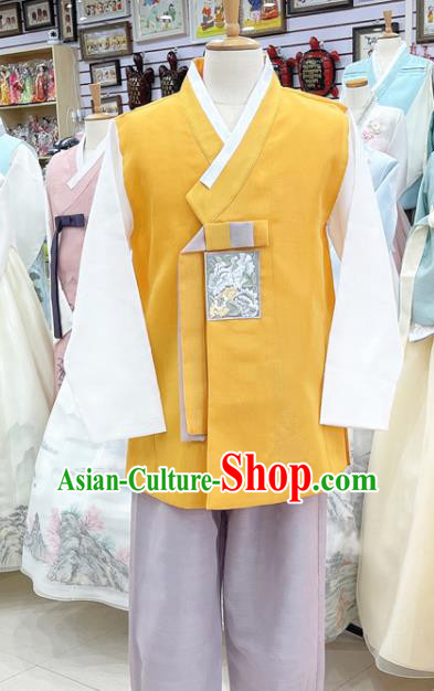 Traditional Hanbok Embroidered Male Costumes Korean Wedding Groom Clothing Yellow Shirt and Pants Traditional Hanbok Embroidered Male Costumes Korean Wedding Groom Clothing Yellow Shirt and Pants