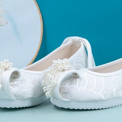 China Ancient Princess Shoes Pearls Shoes Traditional Hanfu Shoes White Brocade Shoes