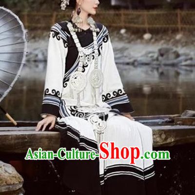 Yi Traditional Handmade Ancasano Costume Super Fairy Chinese Style Travel Photography Ethnic Style Photography Art Photography Clothing