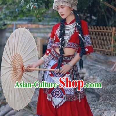 Red Miaojiang Girl Photography Suit