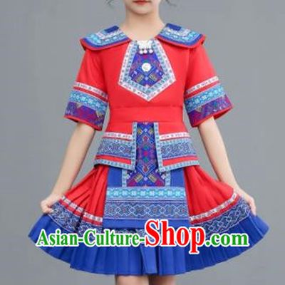 Children Clothing of The Zhuang Nationality On June 1