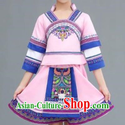 Children Clothing of The Zhuang Nationality On June 1